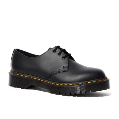 Chaussures DR. MARTENS - trous- BEX