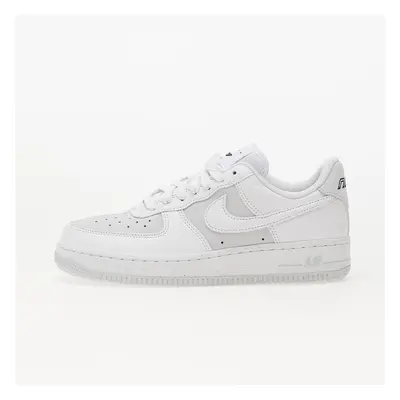 Baskets Nike Wmns Air Force '07 LX White/ Lt Smoke Grey-Photon Dust-White EUR