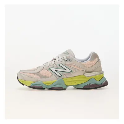 Baskets New Balance Moonbeam/ Vintage Rose/ Moonrock EUR