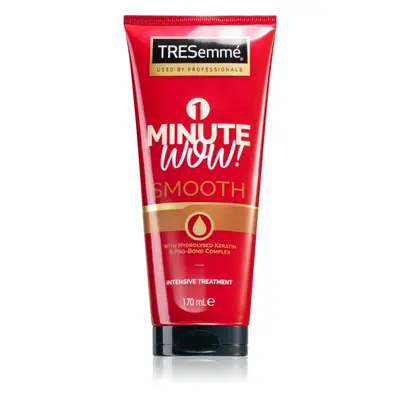 TRESemmé MINUTE WOW masque lissant pour cheveux indisciplinés et frisottis