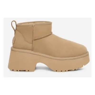 UGG Botte Classic Ultra Mini New Heights in Brown, Taille 36, Daim