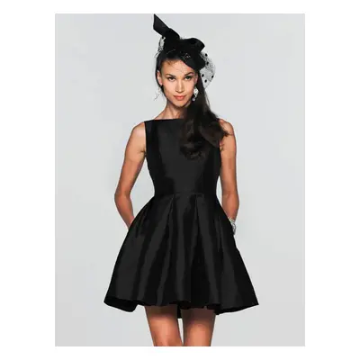 Robe de soirée cocktail mariage petite robe noir dos nu