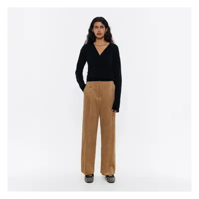 Pantalon carotte pinces caramel