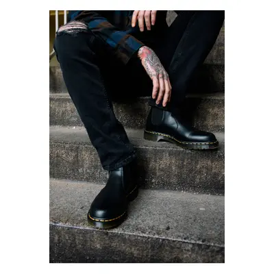 Dr. Martens - Vegan 2976 Chelsea Boots Black Felix Rub Off - Chaussures - noir - Synthetic/Texti