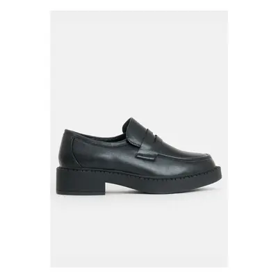 Koi Footwear - Dorado Black Tale Loafers Black - Chaussures pour fille - noir - Synthetic/Textil