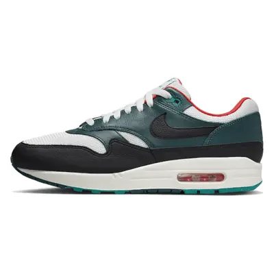 Nike Air Max 1 Liverpool Lebron James