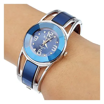 Femmes marque de luxe en acier inoxydable cadran montres à Quartz dames montre 2020 vente chaude