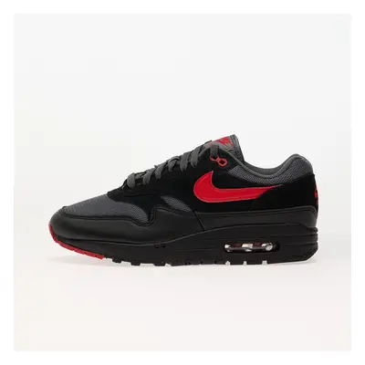 Baskets Nike Air Max Essential Black/ University Red-Iron Grey EUR